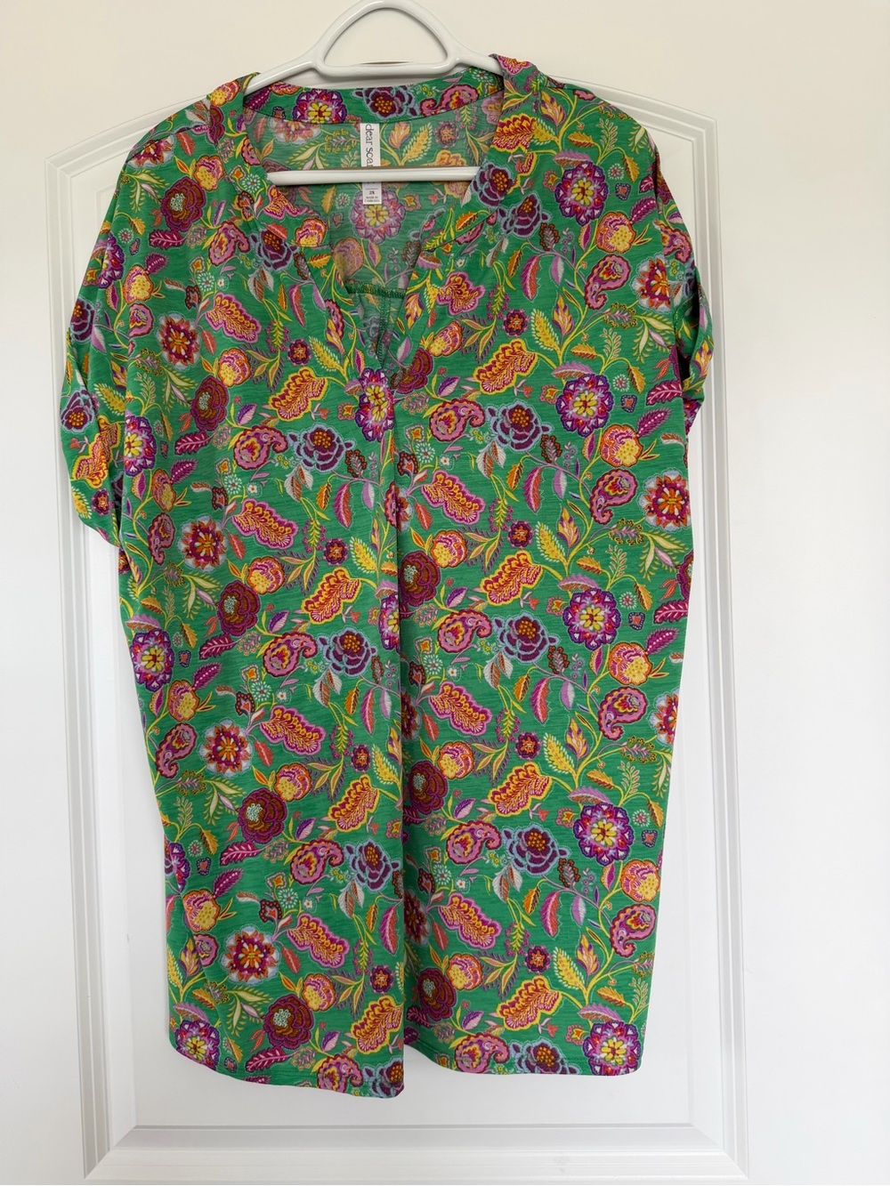 Vibrant Green Floral V-Neck Button Blouse